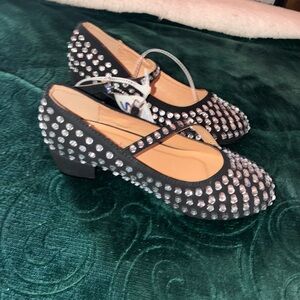 Elegant Black and Silver Women's Shoes